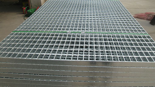 1572507025317008514.jpg 23.jpg