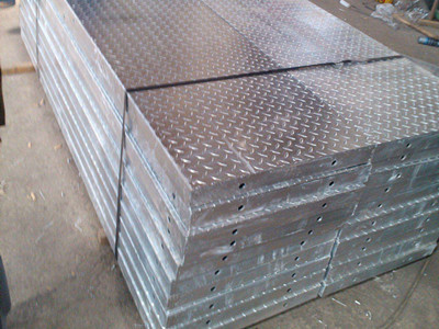 熱鍍鋅復(fù)合鋼格板